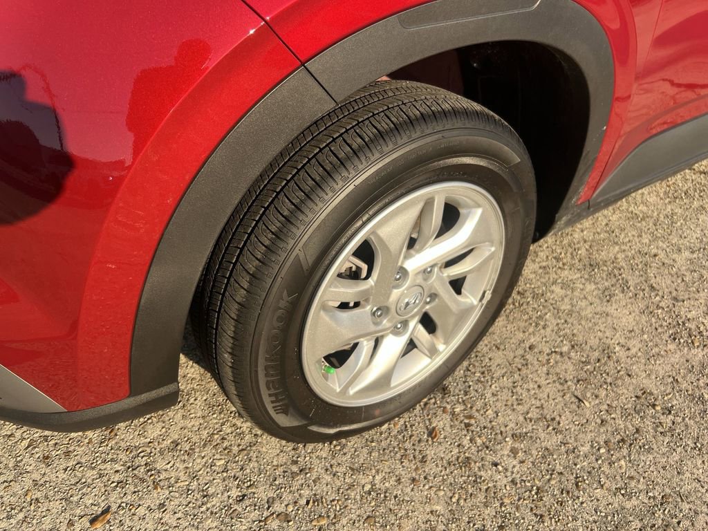 Used 2026 Hyundai Venue SE image 16