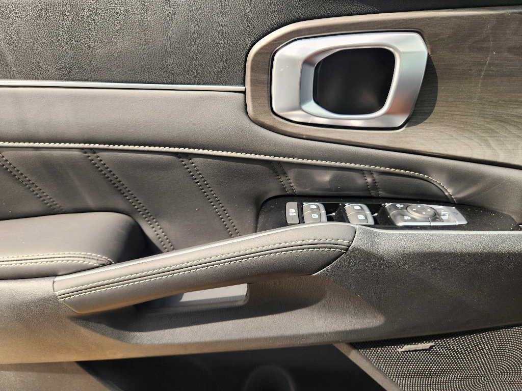 New 2026 Kia Sorento SX image 16
