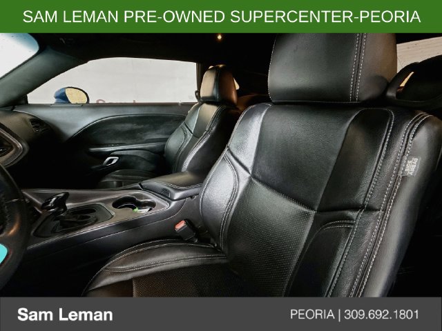Used 2023 Dodge Challenger SXT RWD image 21
