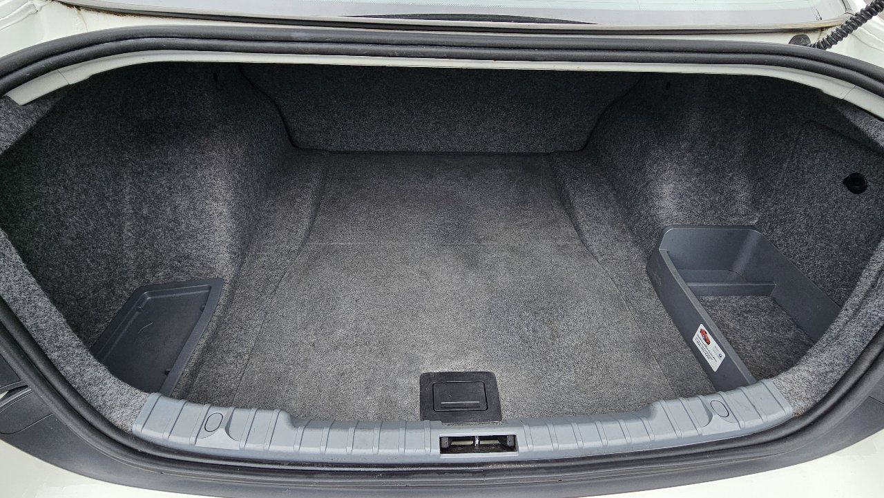 Used 2011 BMW 328i Sedan w/ Premium Pkg image 20