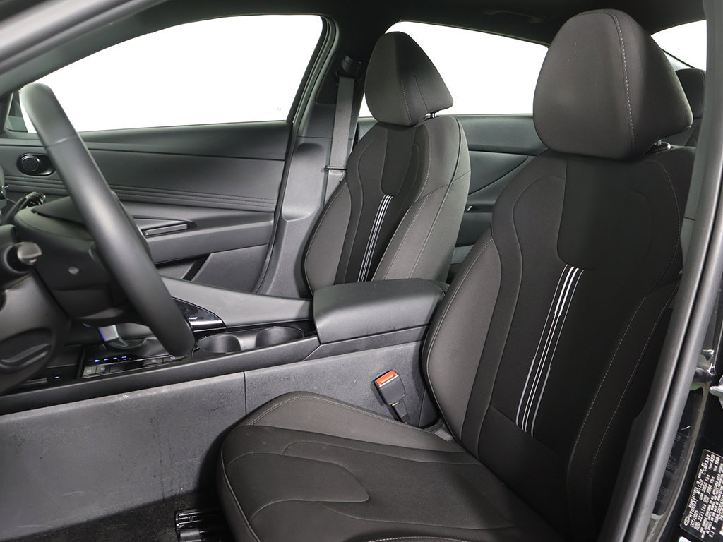 Certified 2026 Hyundai Elantra SEL Sport Premium w/ Cargo Package FWD image 28