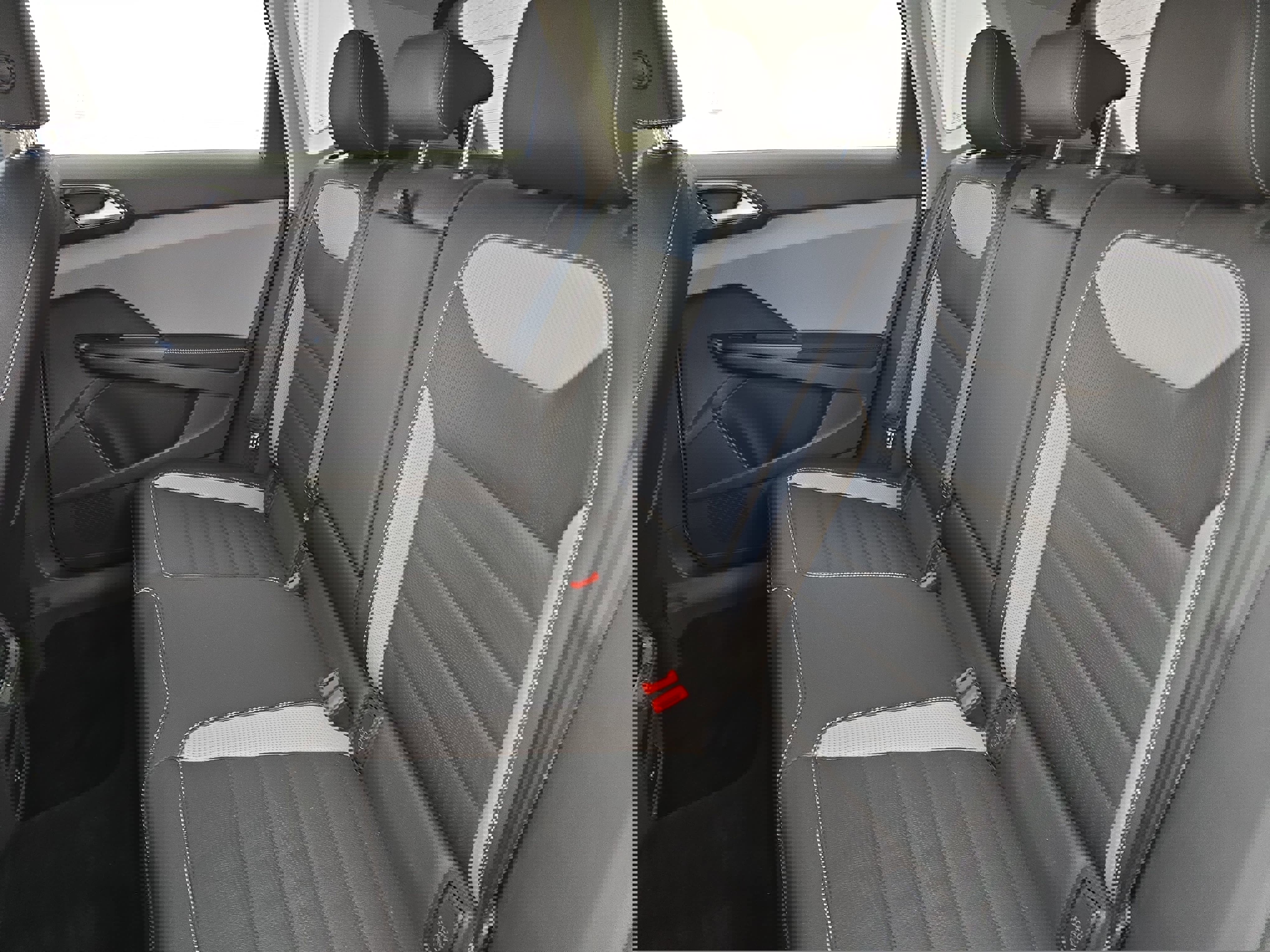 Certified 2024 Volkswagen Taos SEL image 13