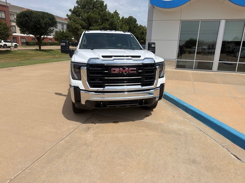 Used 2026 GMC Sierra 2500 Pro w/ Max Trailering Package AWD/4WD image 4