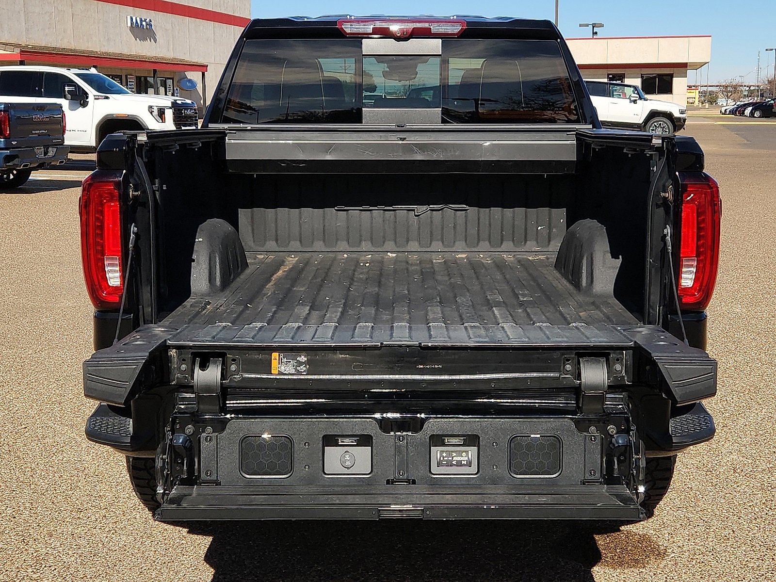 Used 2024 GMC Sierra 1500 AT4X image 11