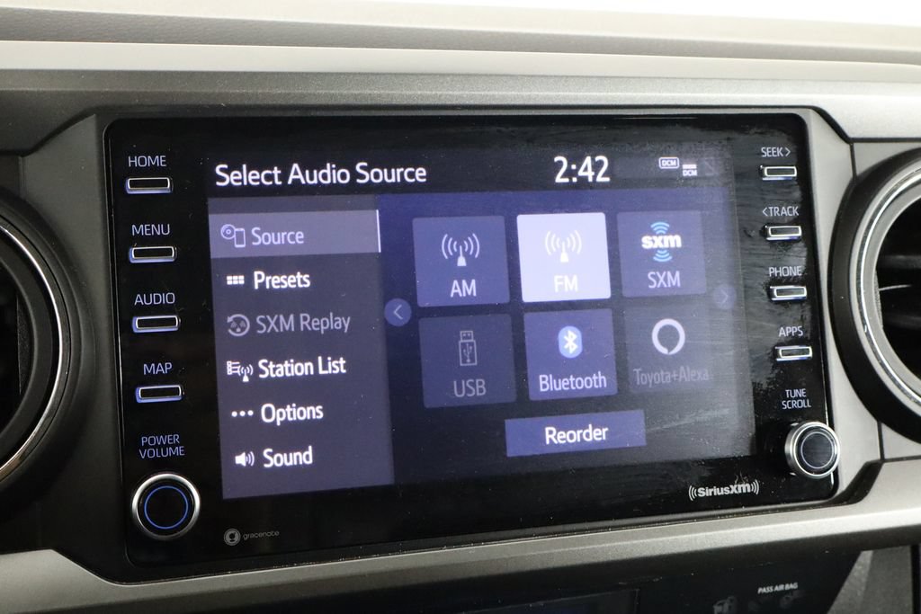 Used 2022 Toyota Tacoma SR5 w/ Technology Package RWD image 30