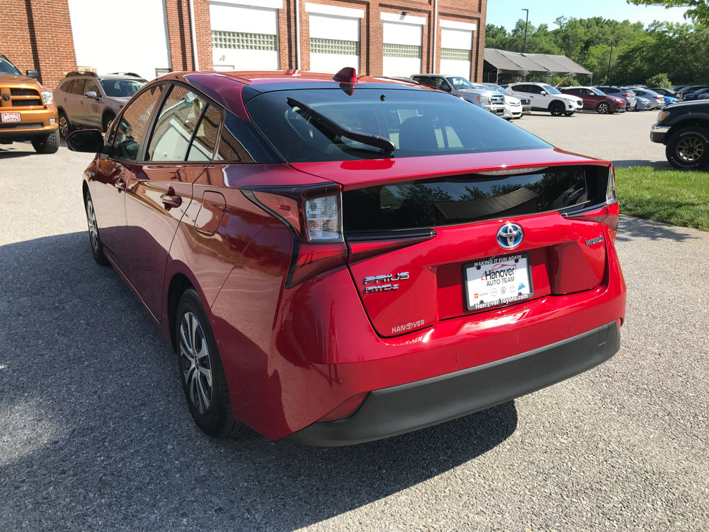 Used 2022 Toyota Prius LE AWD/4WD image 5