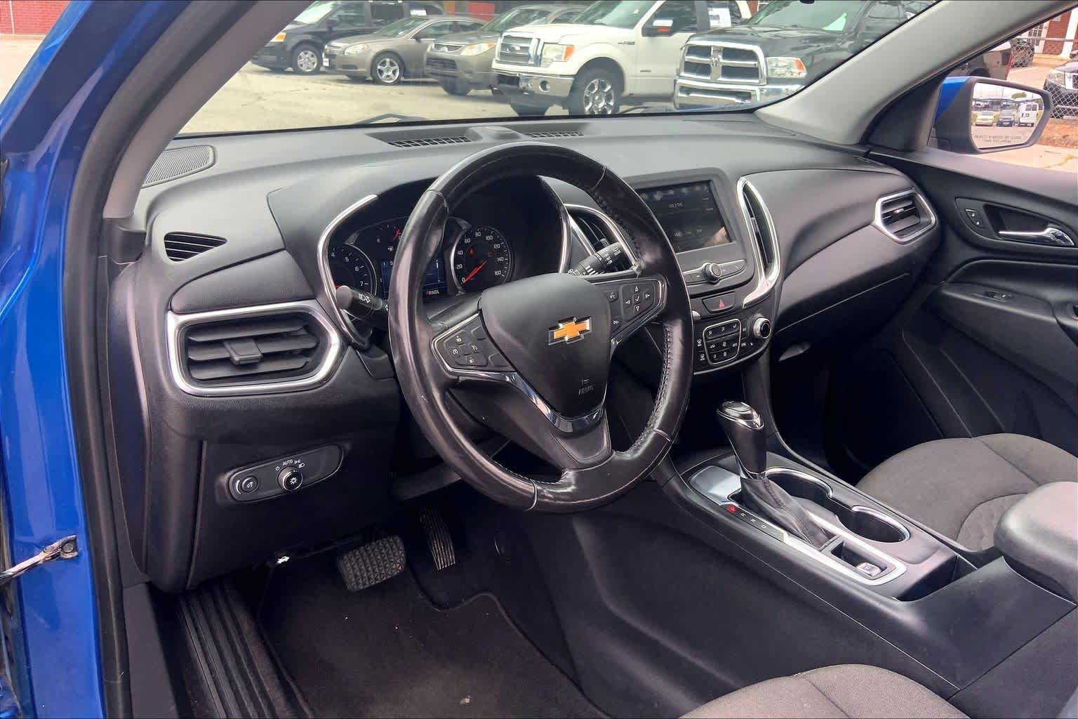Used 2019 Chevrolet Equinox LT FWD image 18