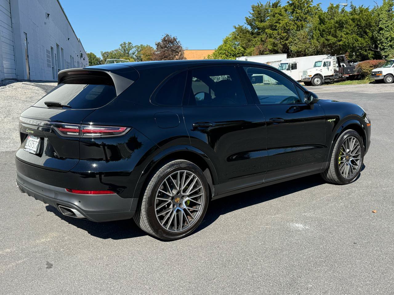 Used 2022 Porsche Cayenne Platinum Edition AWD/4WD image 37