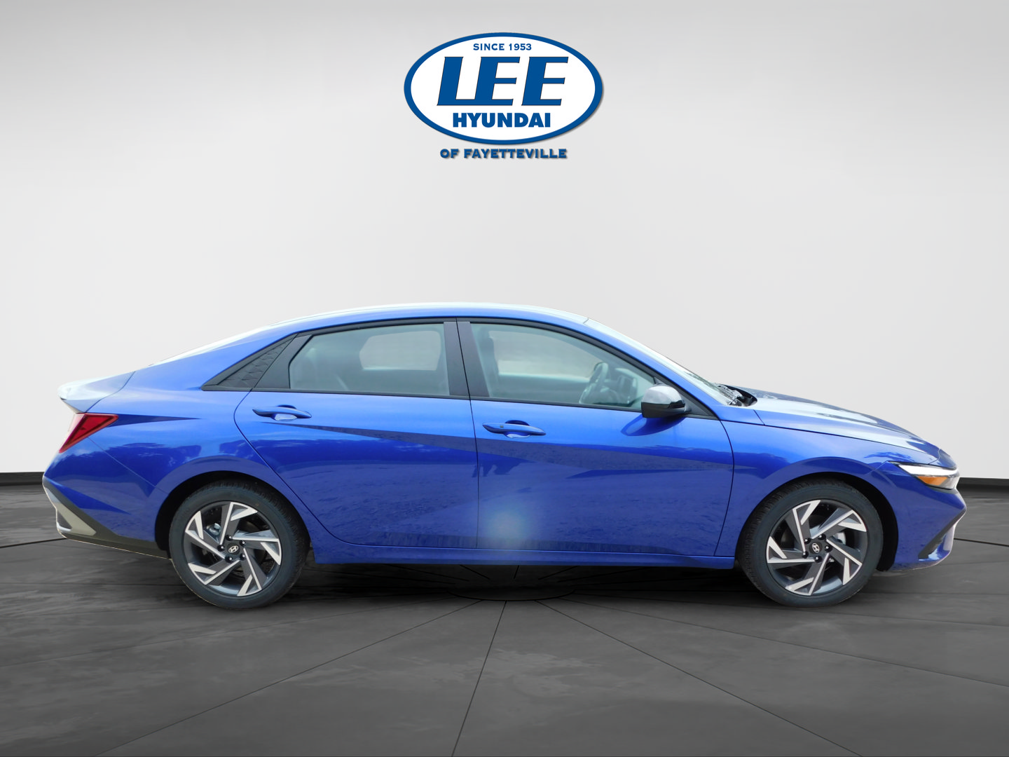 Certified 2025 Hyundai Elantra Sport FWD image 2