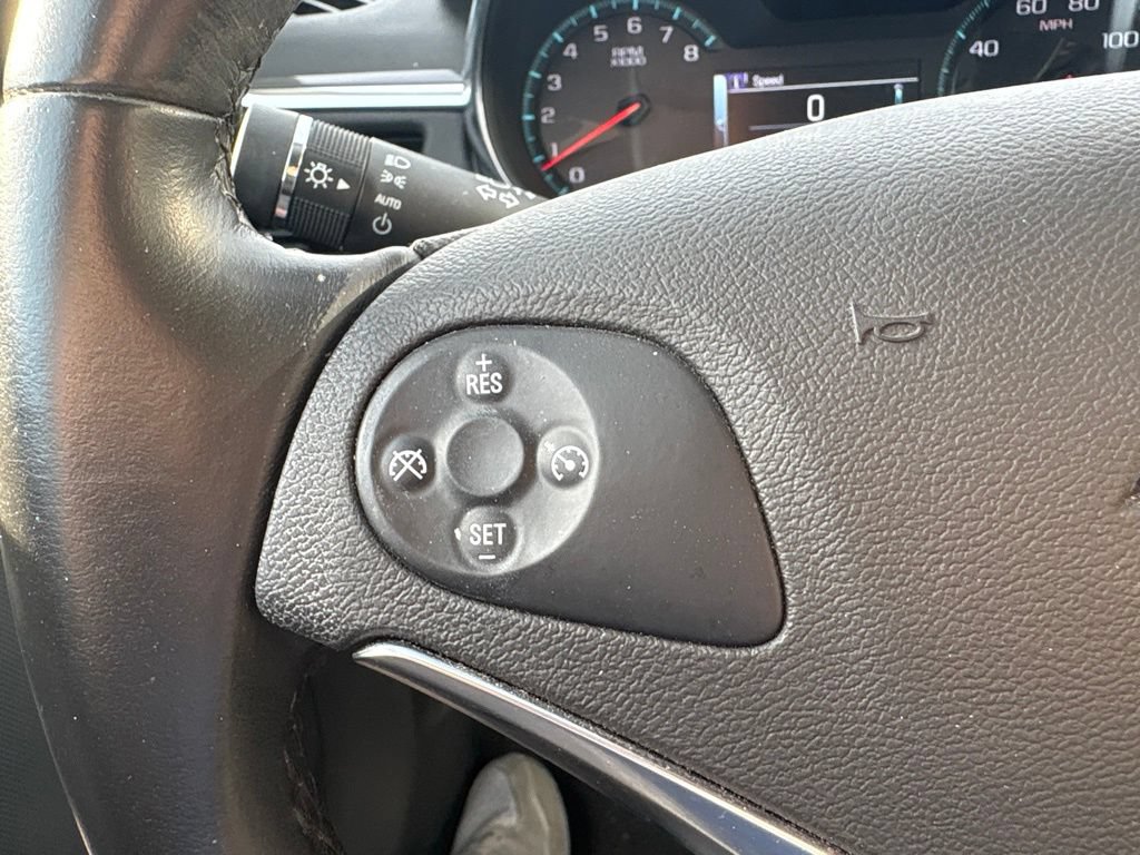 Used 2018 Chevrolet Impala LT FWD image 16