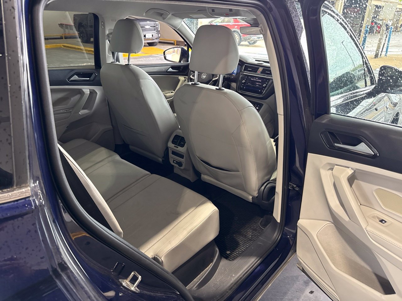 Used 2023 Volkswagen Tiguan SE AWD/4WD image 13