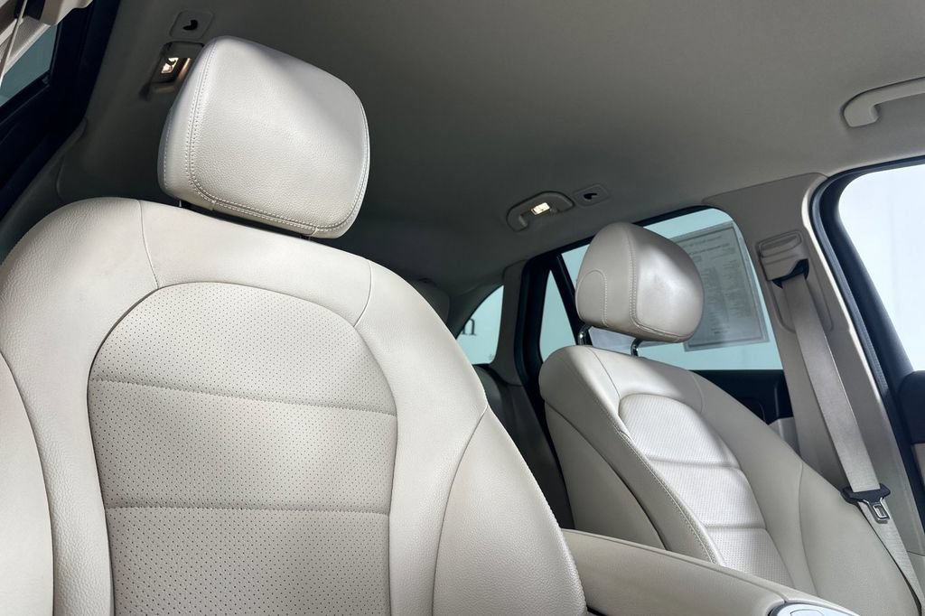 Certified 2022 Mercedes-Benz GLC 300 4MATIC image 21