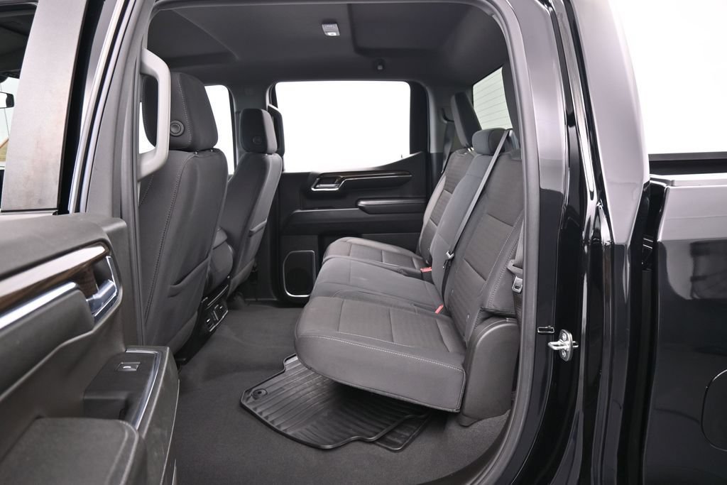Used 2024 Chevrolet Silverado 1500 LT RWD image 28