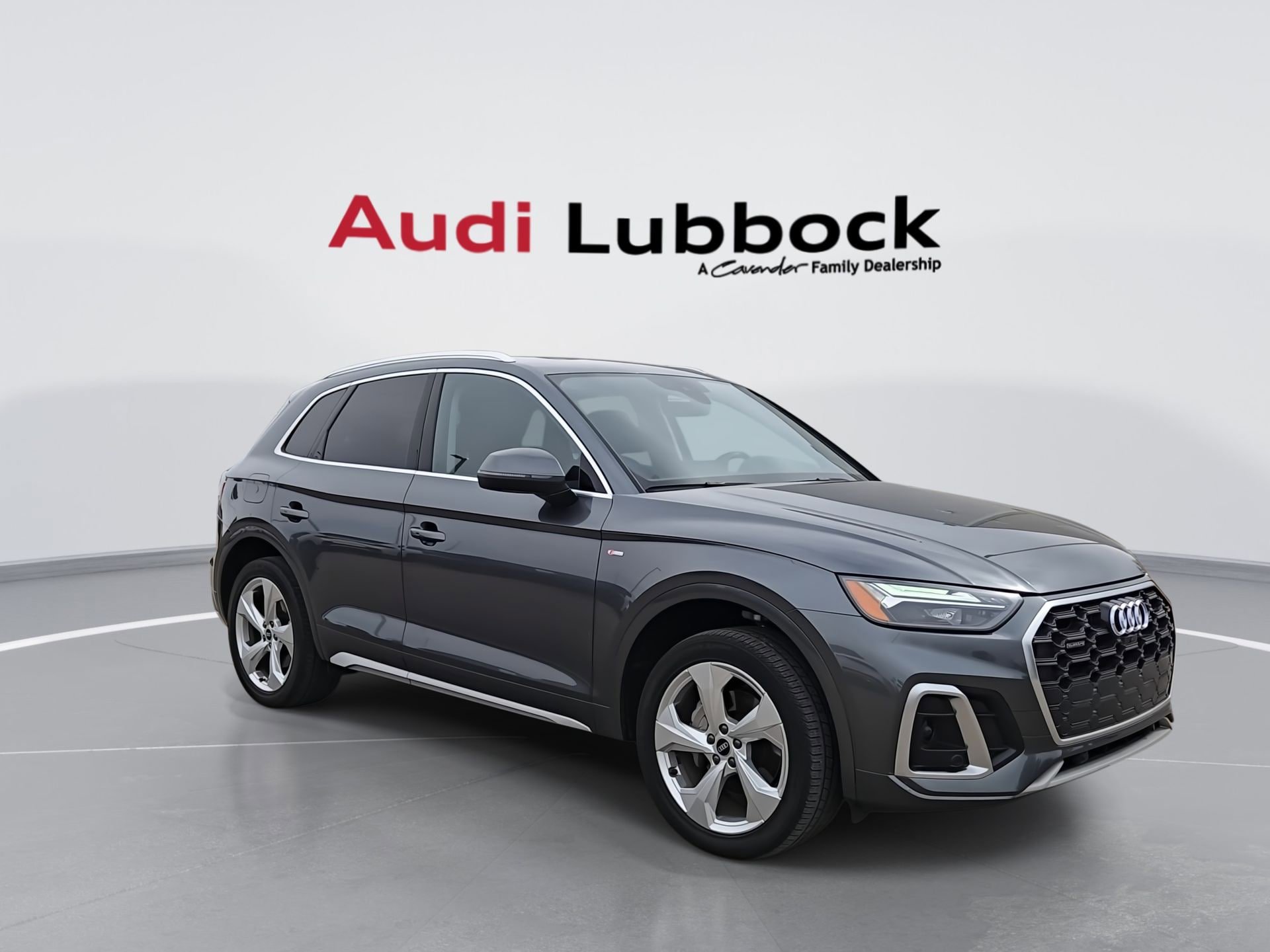 Used 2023 Audi Q5 2.0T Premium Plus w/ Premium Plus Package image 2