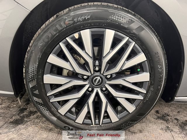 Used 2025 Nissan Altima 2.5 SV FWD image 22