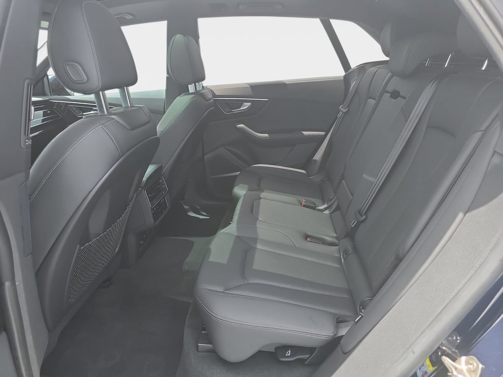 Certified 2025 Audi Q8 Premium Plus AWD/4WD image 25