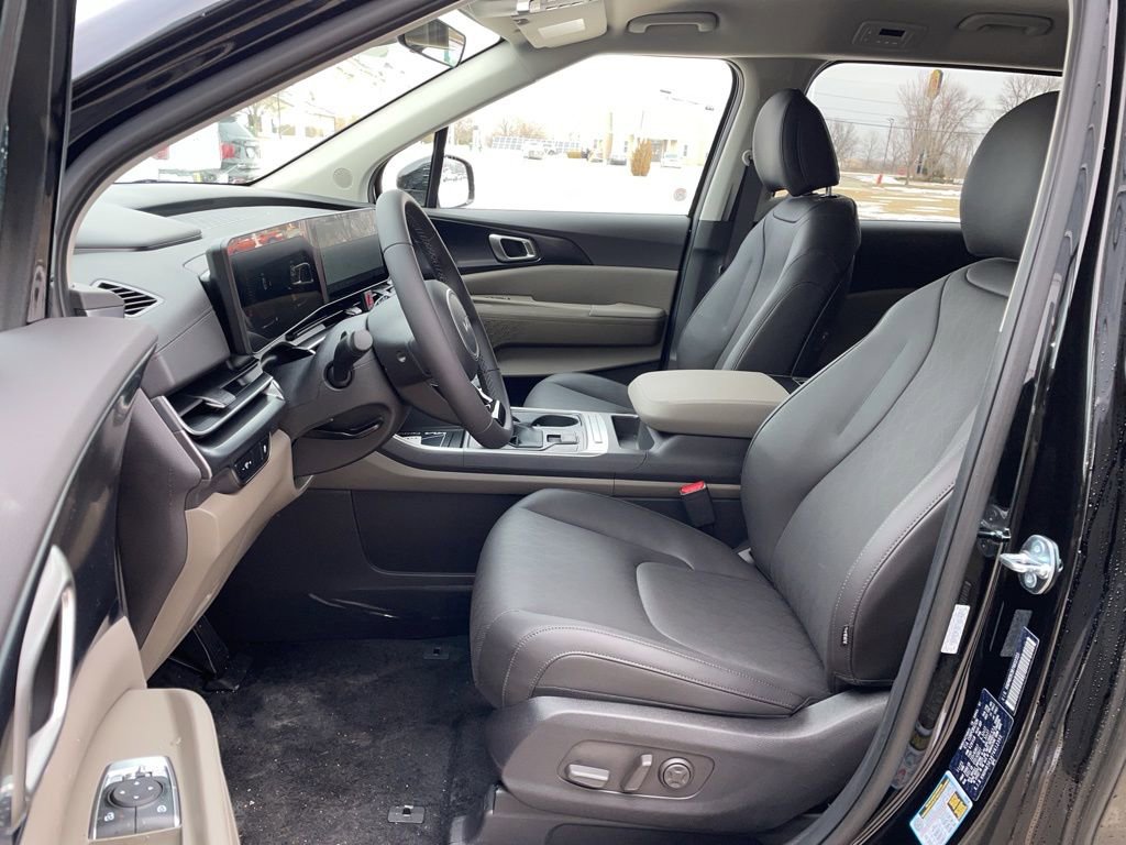 New 2026 Kia Carnival image 8
