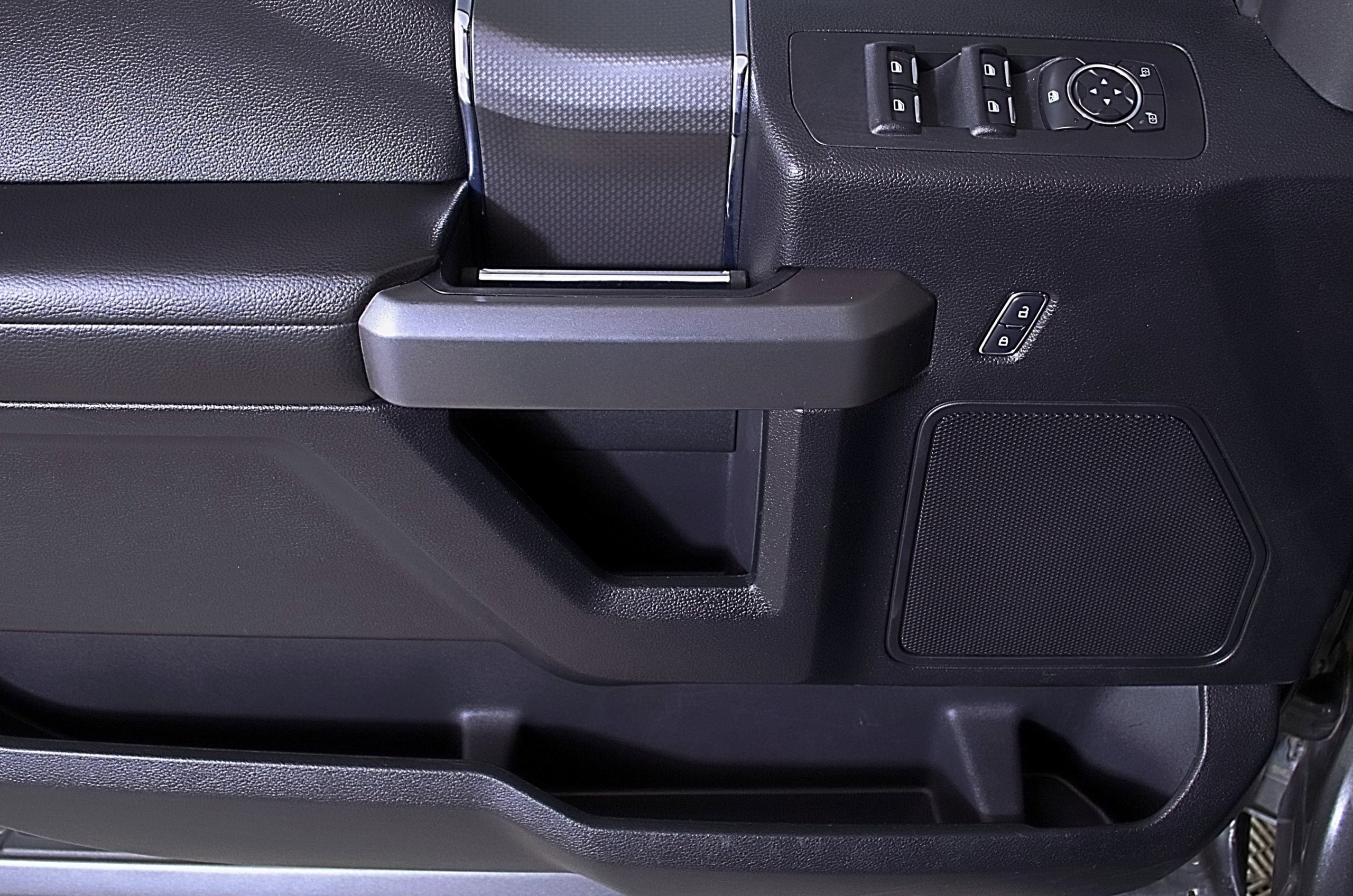 Used 2016 Ford F150 XLT w/ Equipment Group 302A Luxury image 16