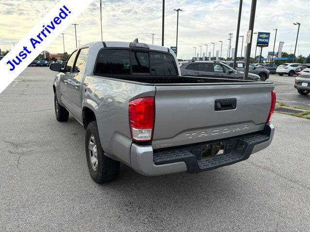 Used 2017 Toyota Tacoma SR RWD image 5