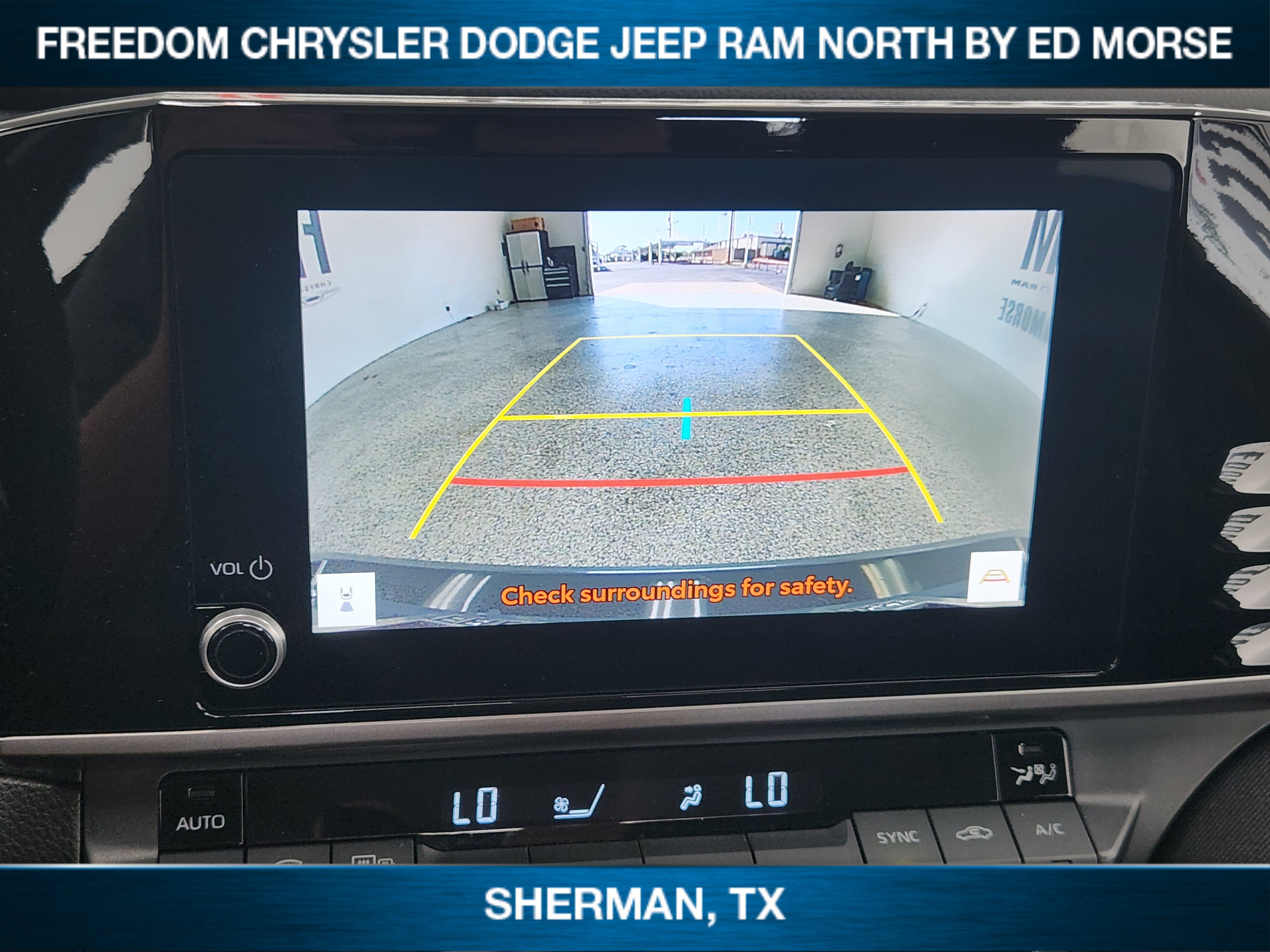 Used 2025 Toyota Camry LE FWD image 12