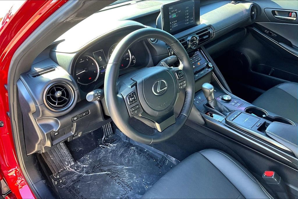 Used 2025 Lexus IS 300 w/ Comfort Package image 17