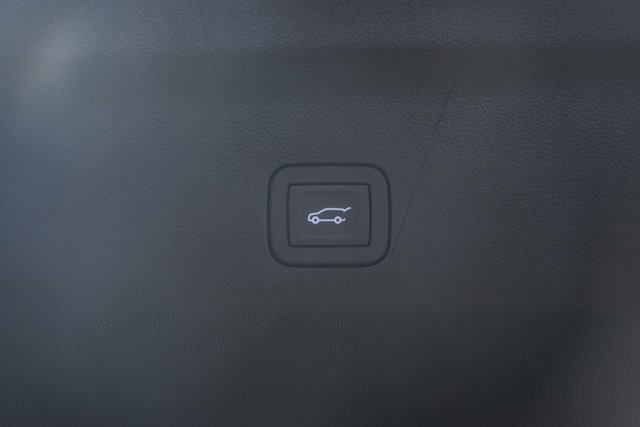 New 2026 Chevrolet Suburban High Country image 10