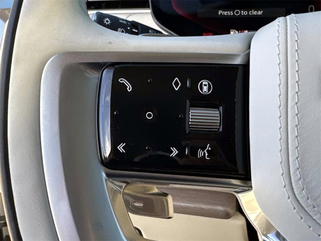 New 2026 Land Rover Range Rover Long Wheelbase SE image 28