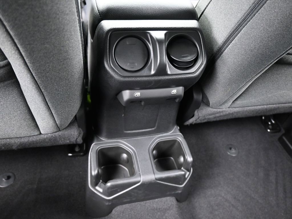 Used 2025 Jeep Wrangler Sport S image 32