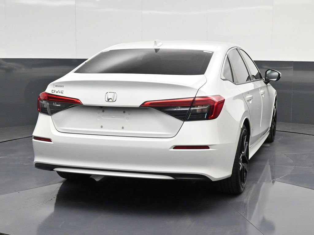 Used 2022 Honda Civic LX image 2