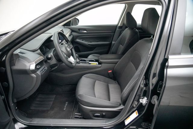 Used 2024 Nissan Altima 2.5 SV image 23