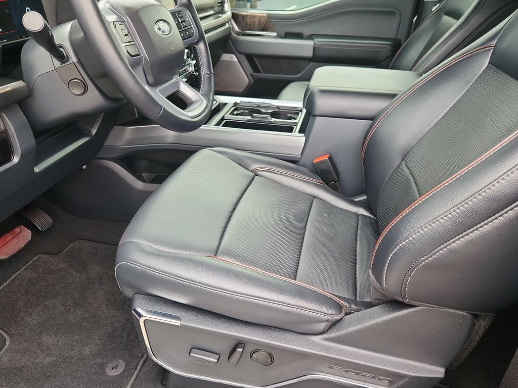 Used 2024 Ford F250 Lariat w/ Lariat Ultimate Package AWD/4WD image 7