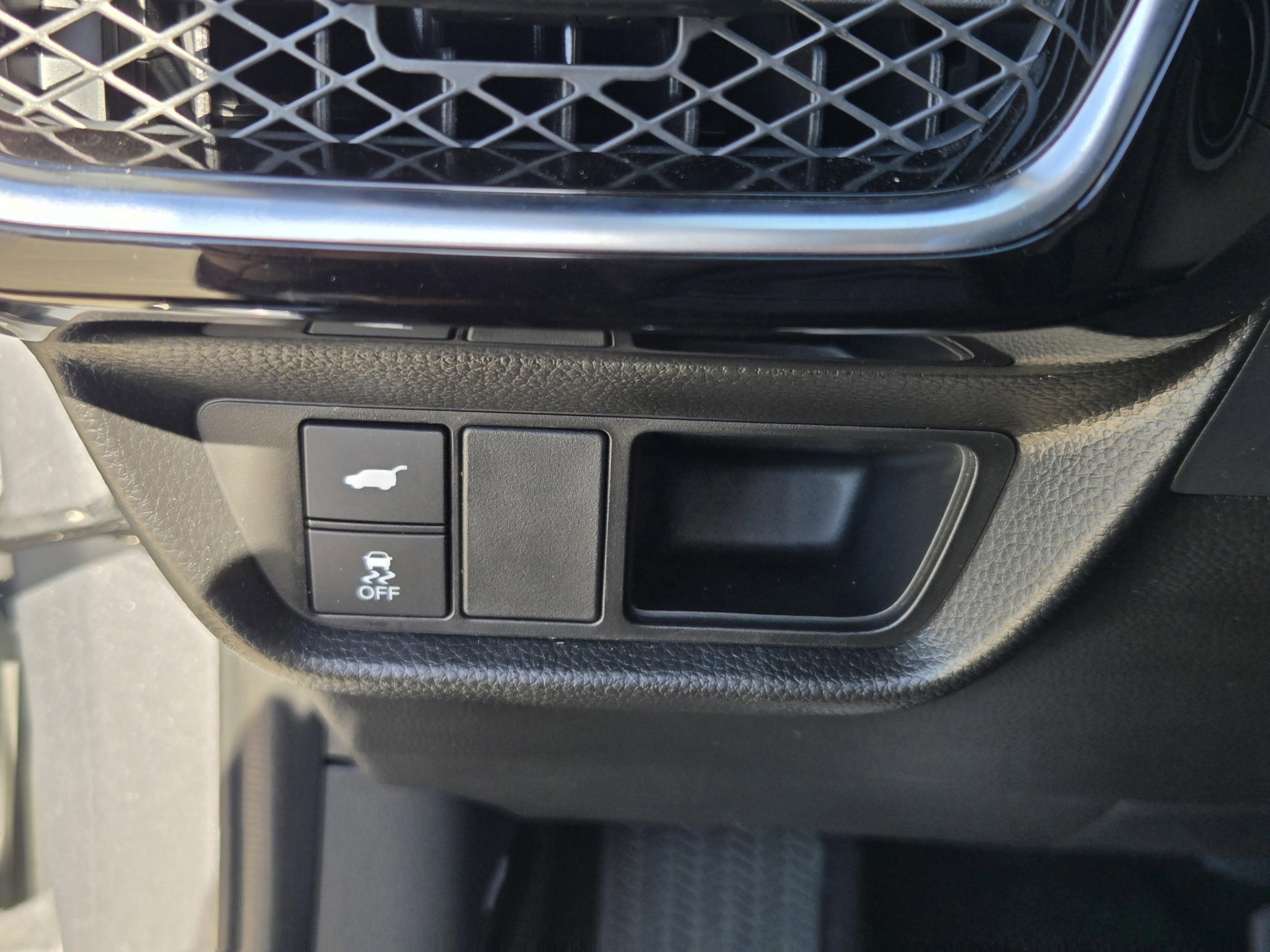 Certified 2025 Acura ADX Base image 19