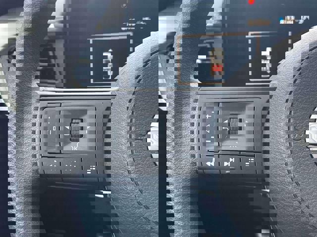 New 2025 Nissan Kicks SV w/ SV Premium Package image 19