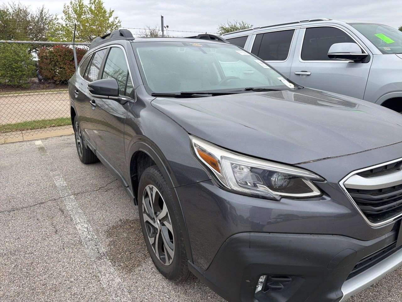 Used 2022 Subaru Outback Limited image 3