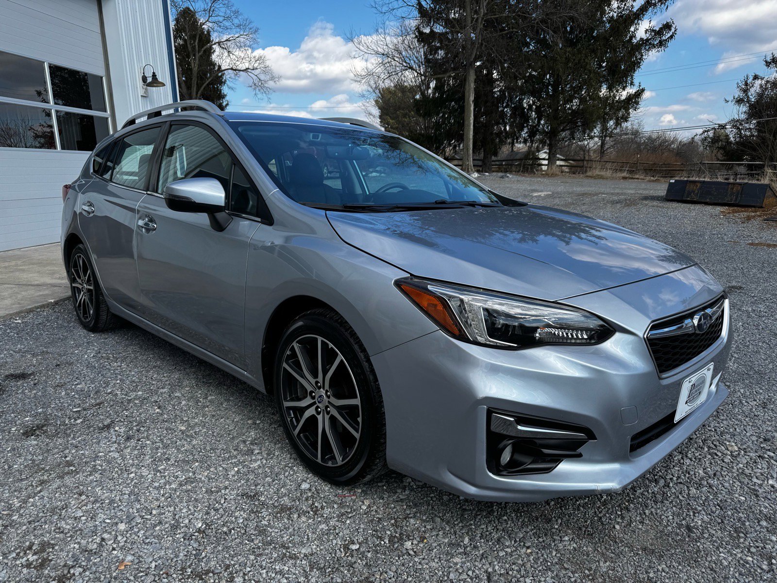 Used 2017 Subaru Impreza 2.0i Limited w/ Moonroof/BSD & Rcta/Eyesight AWD/4WD image 3