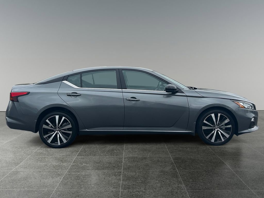 Used 2021 Nissan Altima 2.5 SR w/ SR Premium Package AWD/4WD image 10