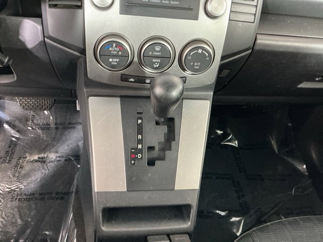 Used 2010 MAZDA MAZDA5 Sport FWD image 17
