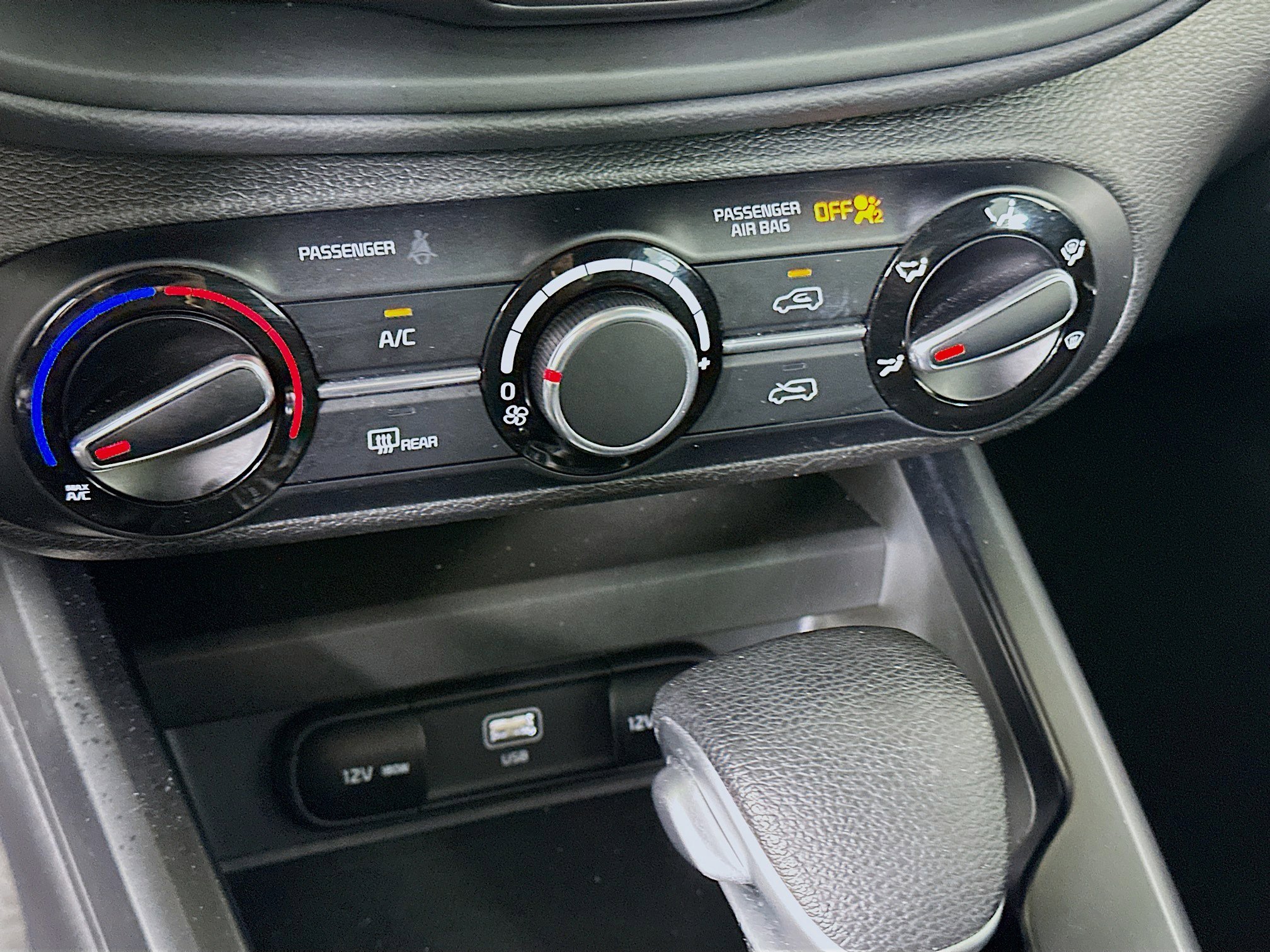 Used 2025 Kia Soul LX w/ LX Technology Package image 23