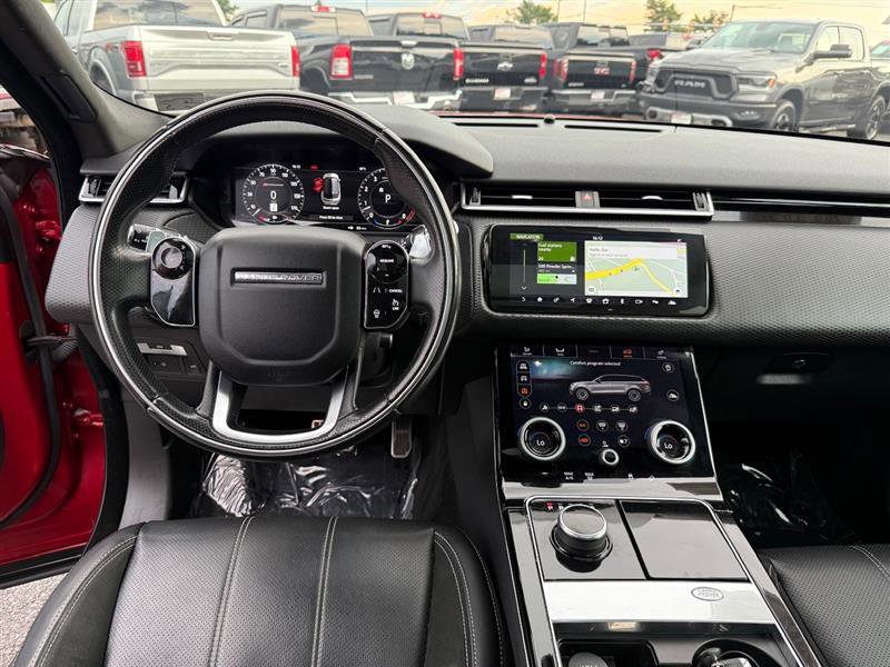 Used 2018 Land Rover Range Rover Velar R-Dynamic SE image 25