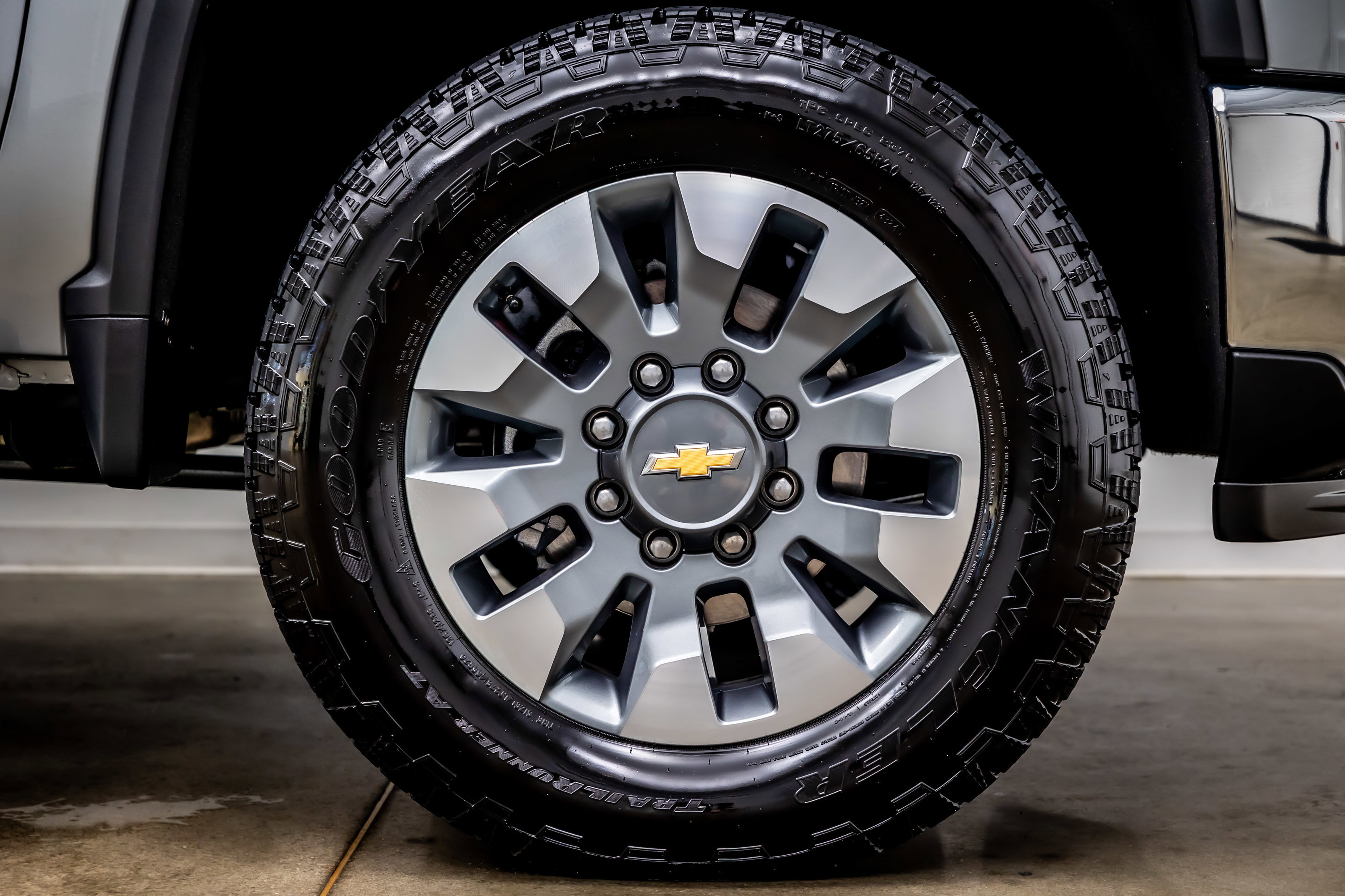 Used 2025 Chevrolet Silverado 2500 LT w/ All Star Edition image 36