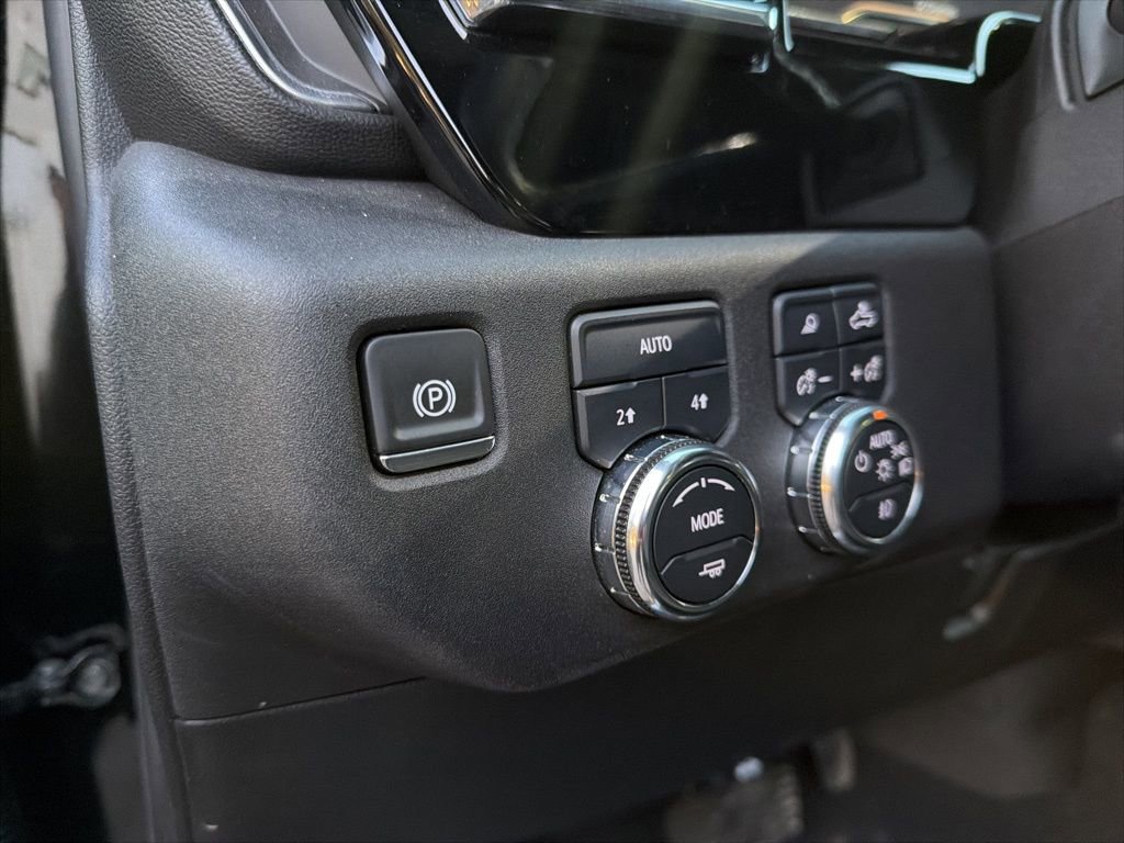 Used 2025 GMC Sierra 1500 SLT image 15