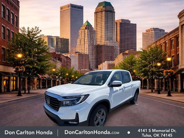 Used 2023 Honda Ridgeline RTL-E image 3