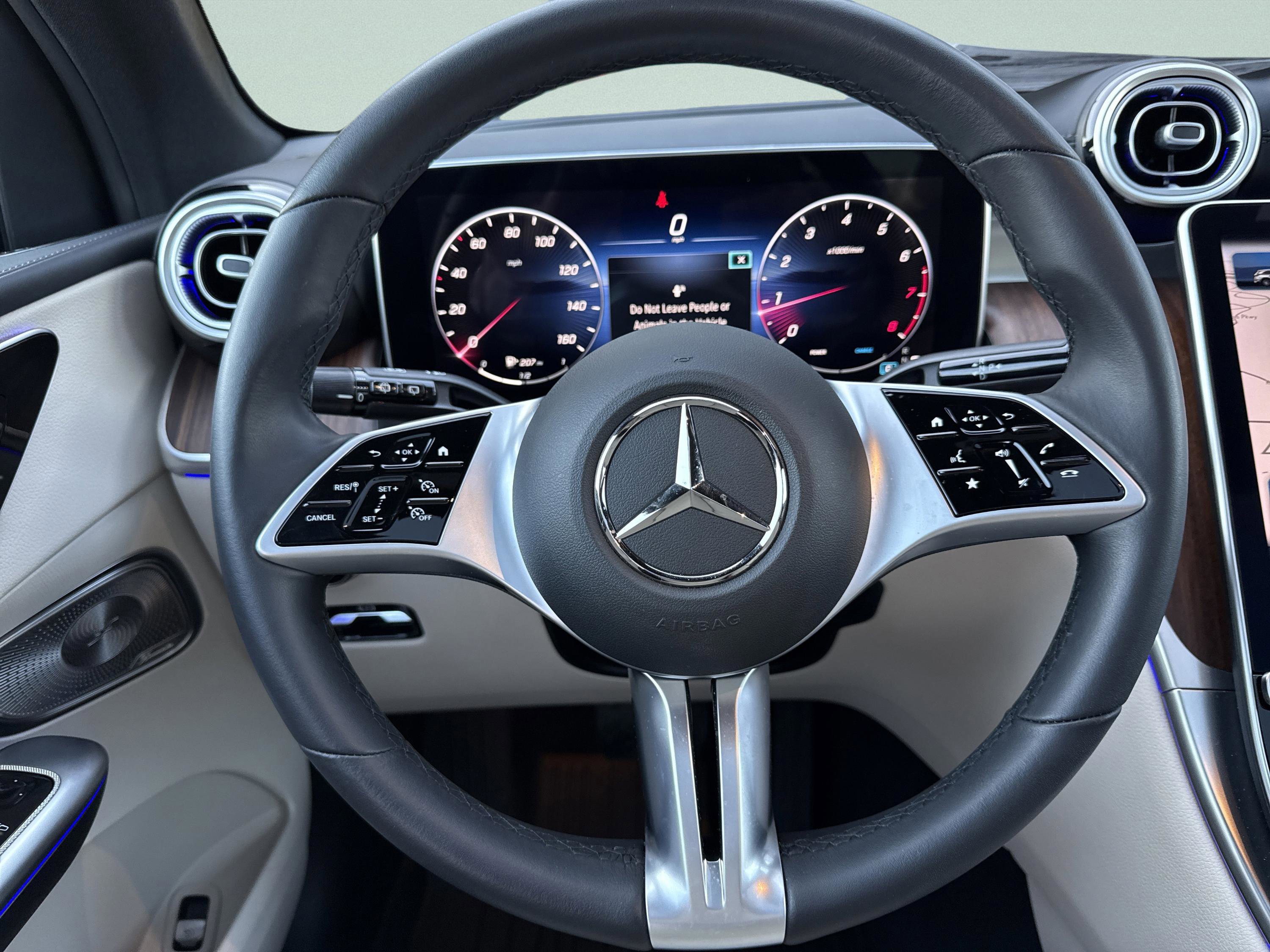 Certified 2023 Mercedes-Benz GLC 300 image 17