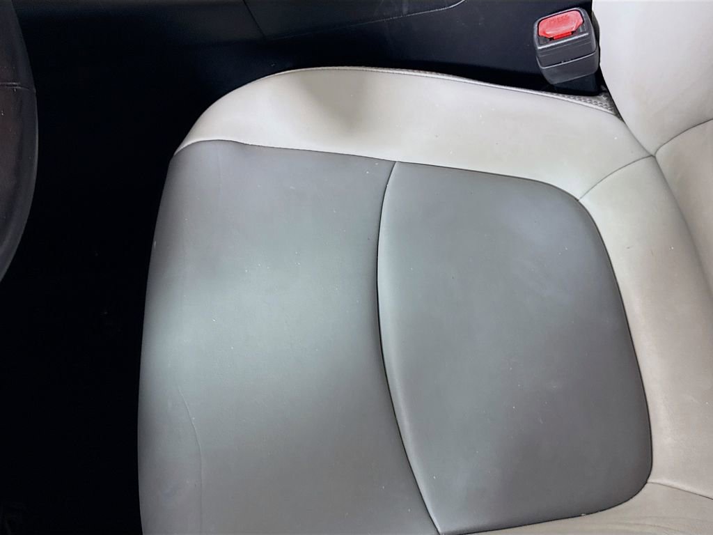 Certified 2020 Toyota RAV4 XLE Premium FWD image 17