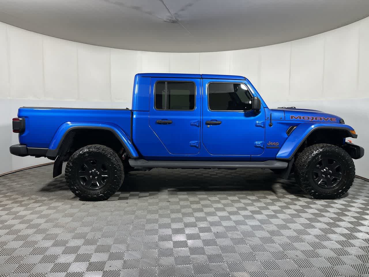 Used 2021 Jeep Gladiator Mojave w/ Uconnect 4C Nav & Sound Group AWD/4WD image 9