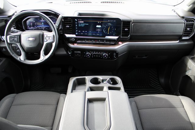 Used 2025 Chevrolet Silverado 1500 LT image 14