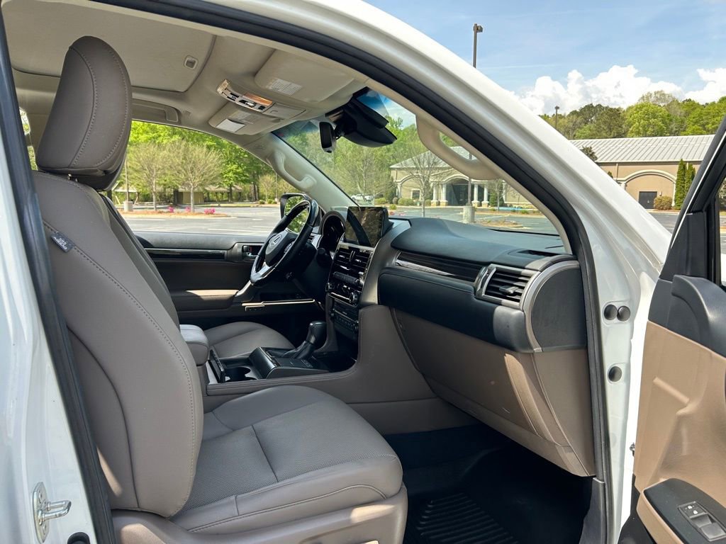 Used 2022 Lexus GX 460 Premium w/ Premium Package image 43