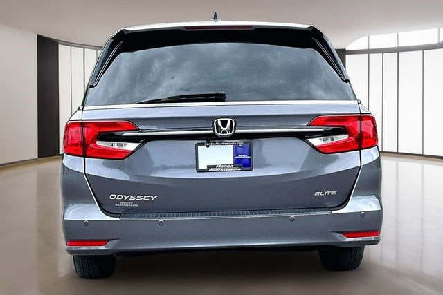 Certified 2024 Honda Odyssey Elite image 5