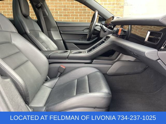 Used 2021 Porsche Taycan image 29