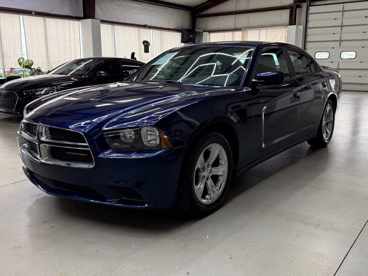 Used 2014 Dodge Charger SE w/ Sport Appearance Group RWD image 5